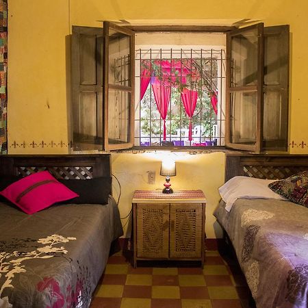 Split Hostel Antigua ภายนอก รูปภาพ