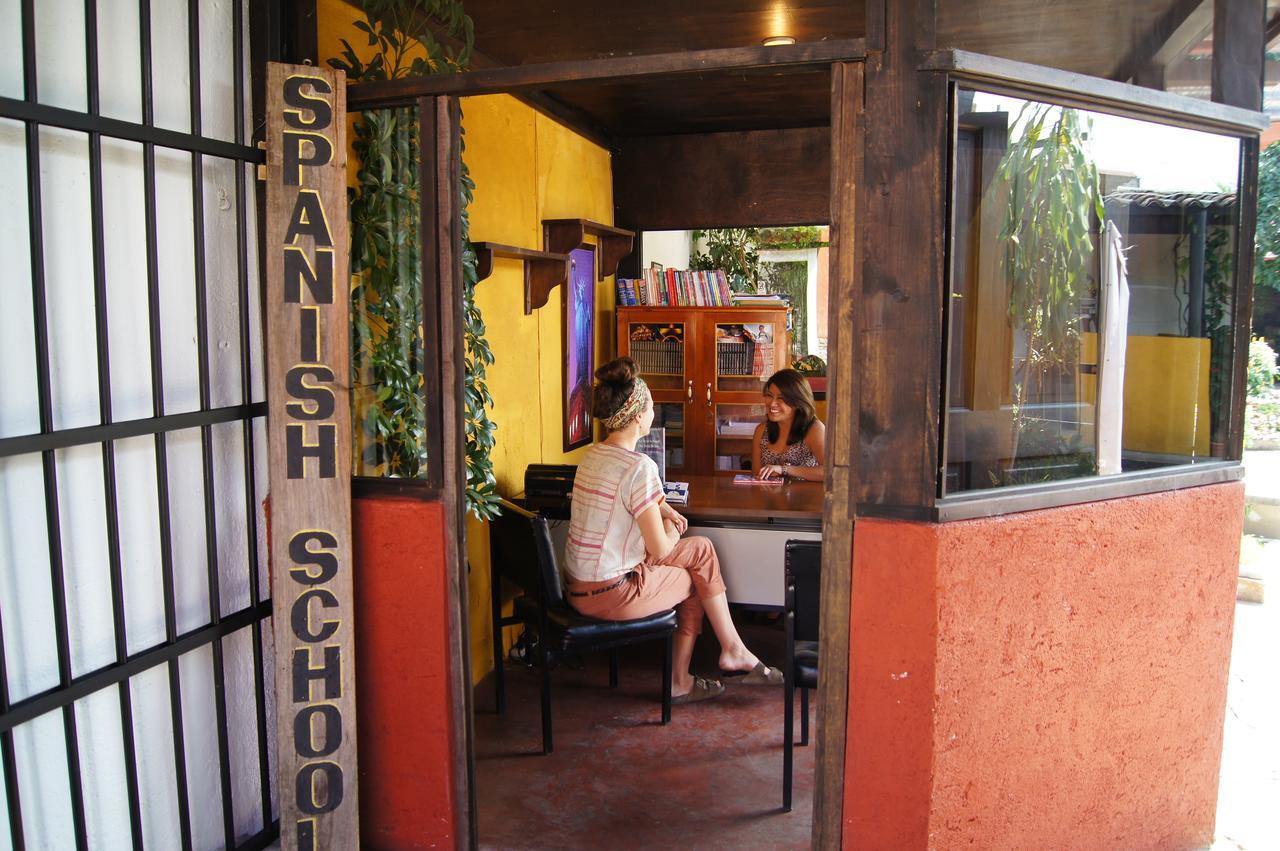 Split Hostel Antigua ภายนอก รูปภาพ