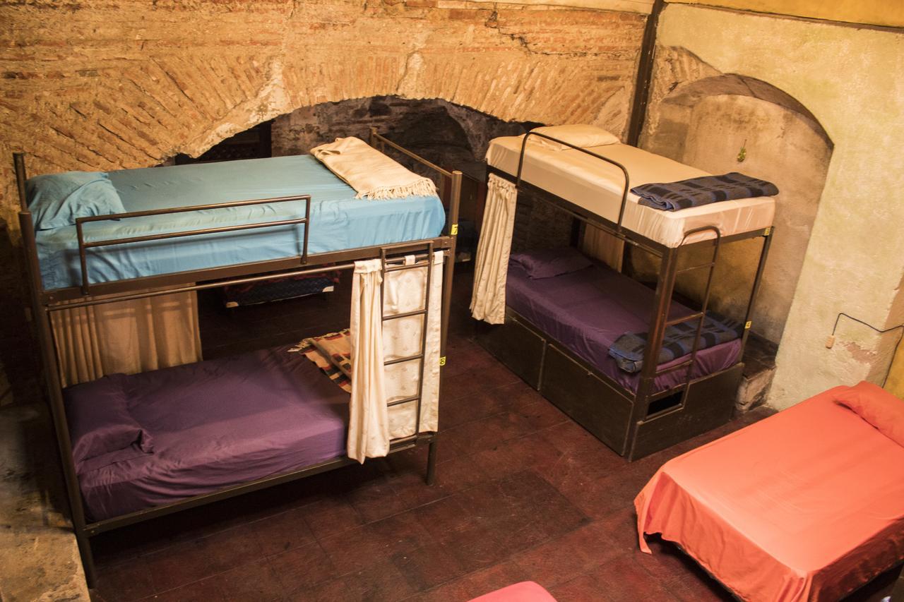 Split Hostel Antigua ภายนอก รูปภาพ