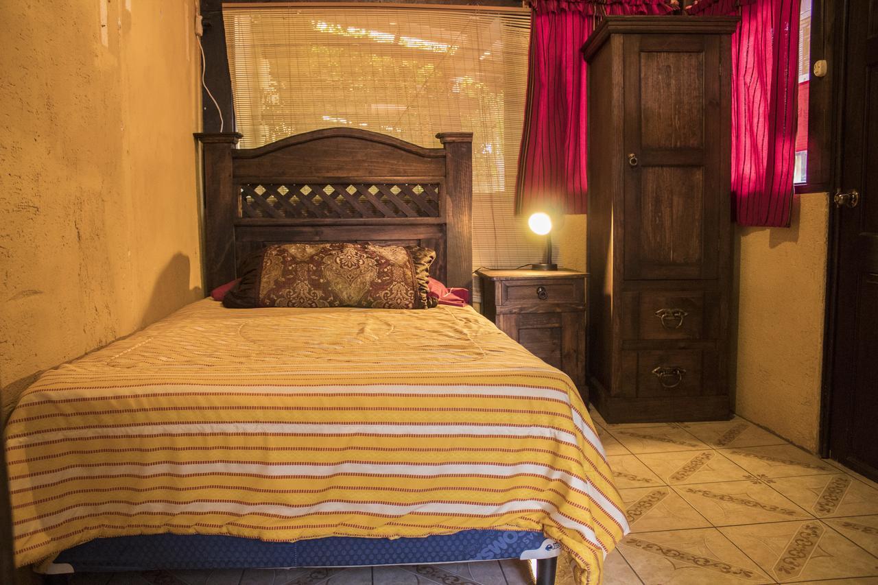 Split Hostel Antigua ภายนอก รูปภาพ