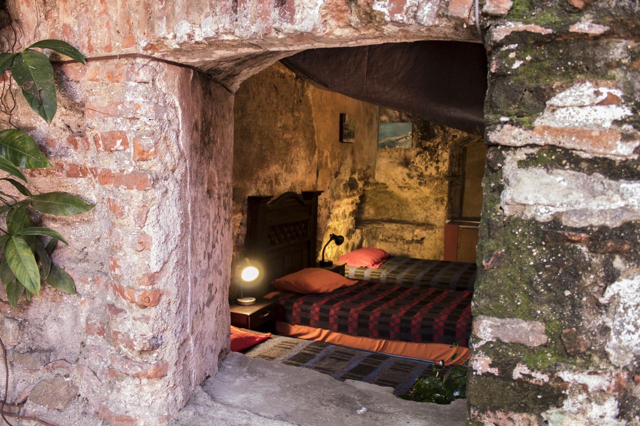 Split Hostel Antigua ภายนอก รูปภาพ