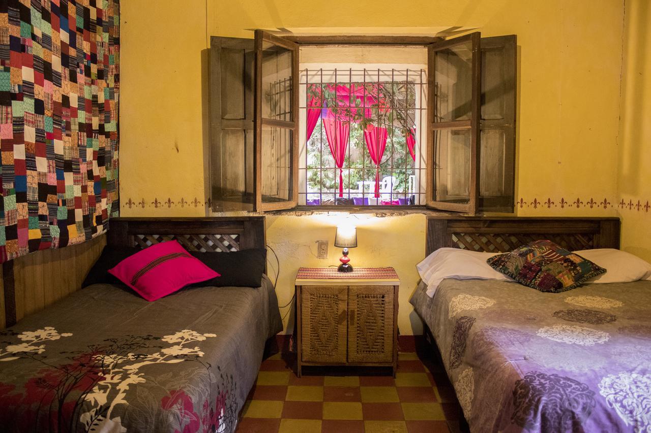 Split Hostel Antigua ภายนอก รูปภาพ